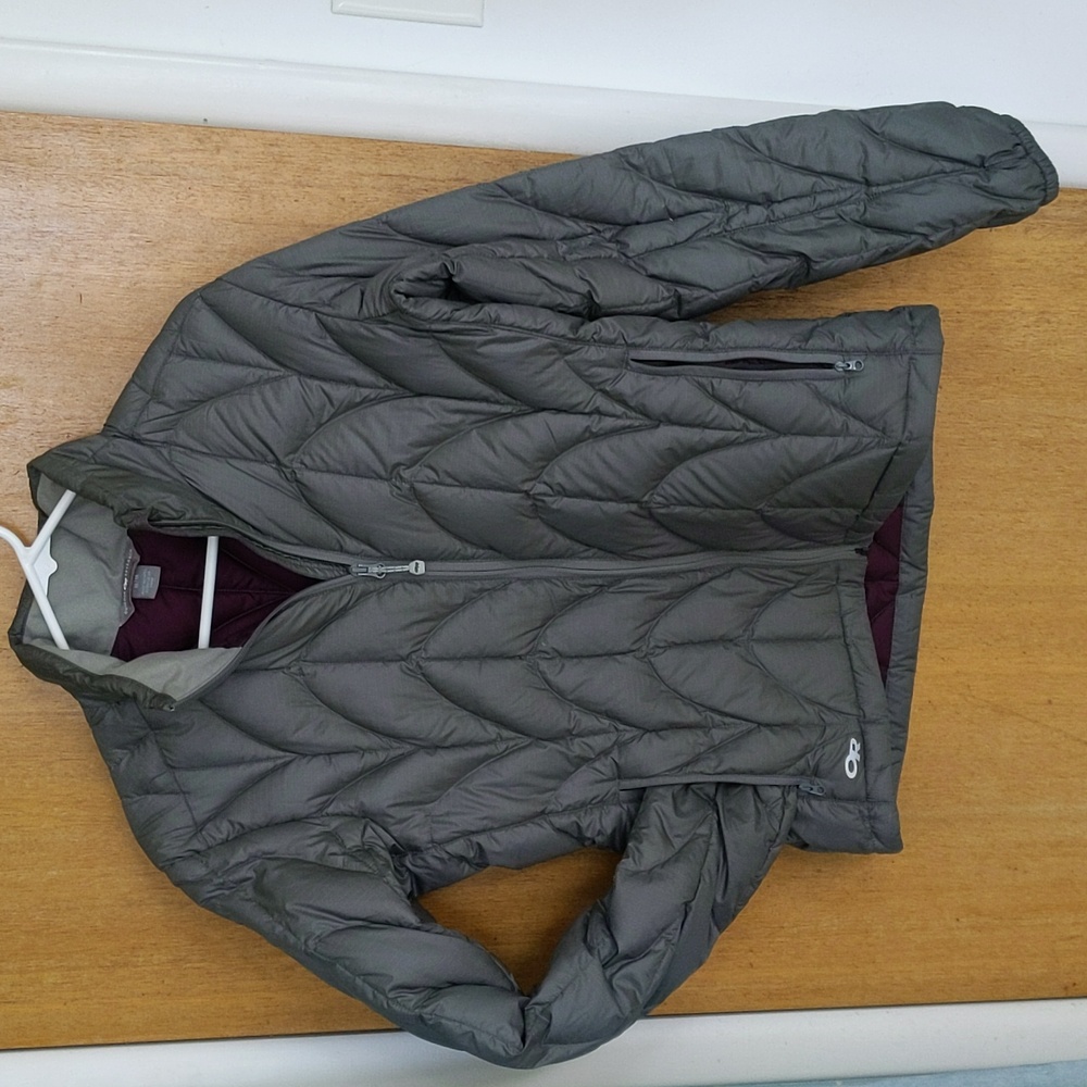 Women's Outdoor Research WARM GOOSE DOWN jacket - and CUTE!